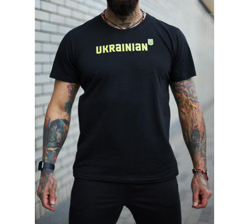 Футболки з патріотичними принтами Футболка чоловіча "Ukrainian" Intruder чорна